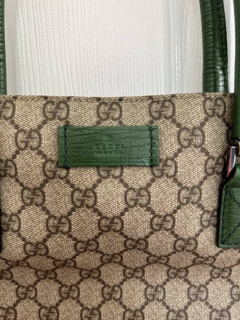 Gucci GG Supreme Tote Coated Canvas Handbag - Picture 3 of 16